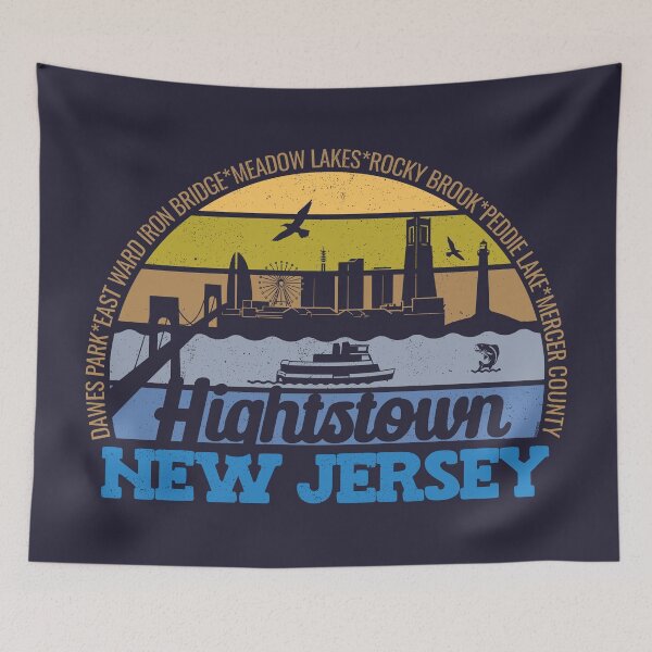 Artikelvorschau, Hightstown, New Jersey – Logo im Retro-Vintage-Stil mit lokalem Stolz bei Sonnenuntergang entworfen und verkauft von CRHPOD20.