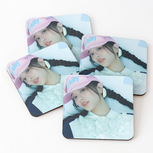 Artikelvorschau, Minju Not Cute Anymore Ära Foto-Kunst | Fan-inspiriert für GLLIT entworfen und verkauft von Valereekmerch.