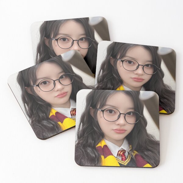Artikelvorschau, Minju NCNA Era Bias Foto-Kunst | Sanftes K-Pop-Fan-Werk für GLLIT entworfen und verkauft von Valereekmerch.
