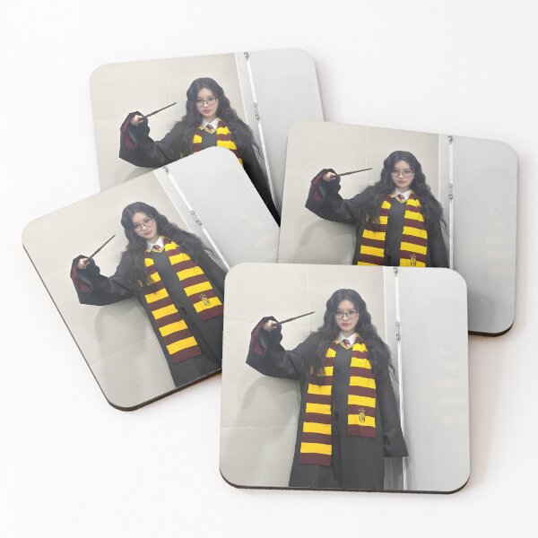 Artikelvorschau, Ästhetisches Fotodesign zur „Minju Not Cute Anymore“-Ära | Fan-Art für GLLIT entworfen und verkauft von Valereekmerch.