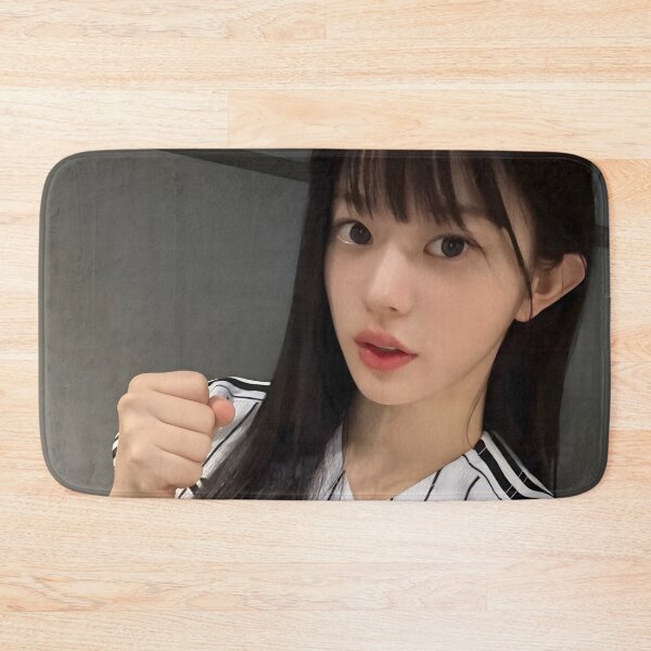 Artikelvorschau, Minju ist nicht mehr süß – Minimal Edit | Sauberes Fan-Artwork für GLLIT entworfen und verkauft von Valereekmerch.