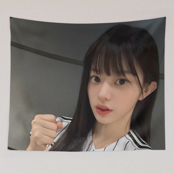 Aperçu de l'œuvre Minju n'est plus mignonne (Version minimaliste) | Illustration de fan propre pour GLLIT créée et vendue par Valereekmerch.