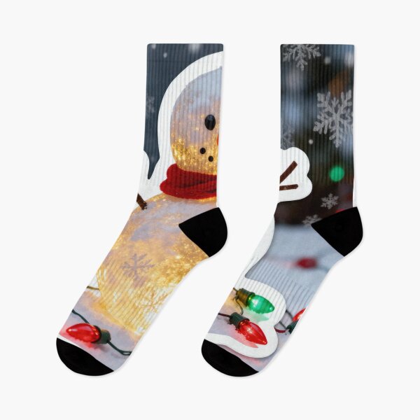 Aperçu de l'œuvre Cute Glowing Snowman Illustration créée et vendue par CHEZMIMI61.