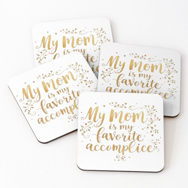Aperçu de l'œuvre Ma mère est ma complice préférée, paillettes dorées créée et vendue par SholoStudio.