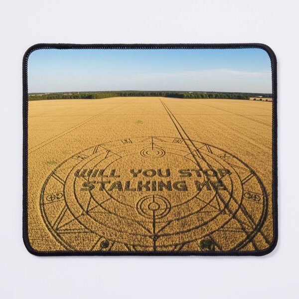 Artikelvorschau, Crop Circle UFO Parodie entworfen und verkauft von givememytees.