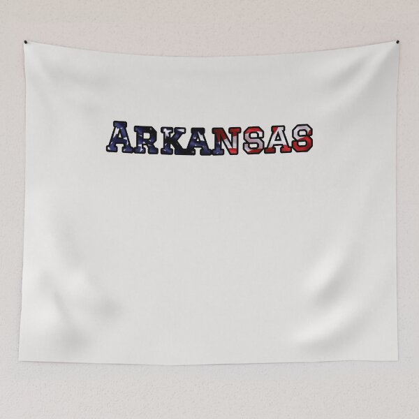 Artikelvorschau, Typografie mit der Flagge von Arkansas, USA – Patriotisches Design mit Sternen und Streifen für amerikanischen Stolz entworfen und verkauft von Long Family Gifts.