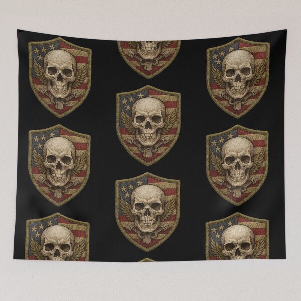 Item preview, Écusson hexagonal Patriot Skull avec crâne drapeau américain entouré d une chaîne dorée et d étoiles. designed and sold by LaNadaYFundante.