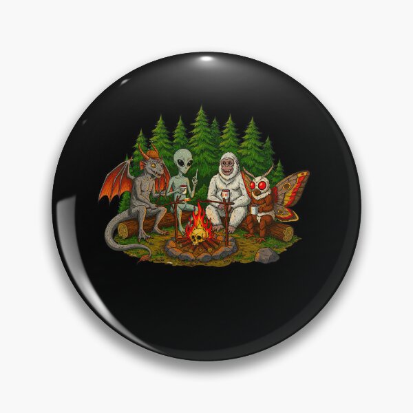 Artikelvorschau, Kryptiden-Campingfreunde Bigfoot Mottenmann Alien entworfen und verkauft von TeeARTHY.