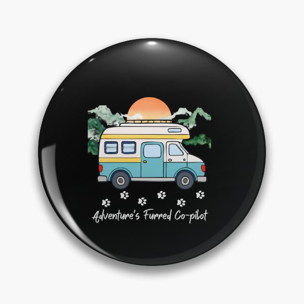 Aperçu de l'œuvre Le copilote à fourrure de l'aventure. Conception de camping-cars et de chats créée et vendue par SofikoDesigns.