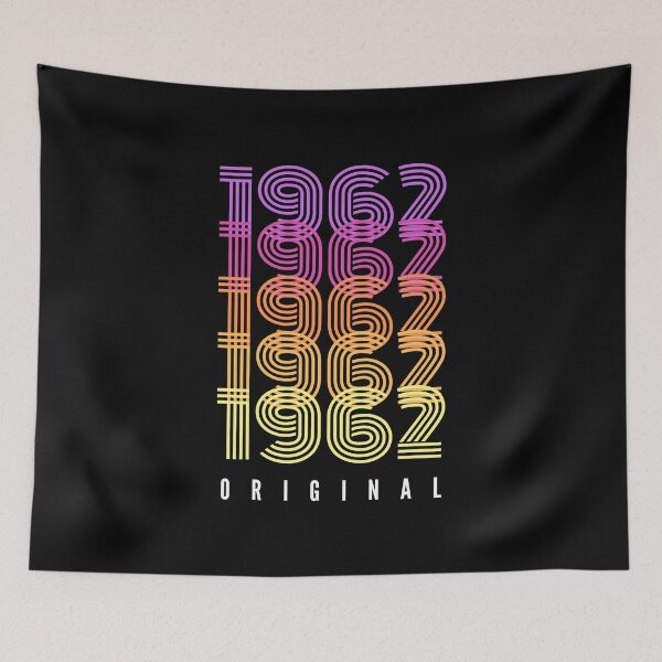 Aperçu de l'œuvre Né(e) en 1962 - Cadeau d'anniversaire 1962 - Original 1962 créée et vendue par DesignByLeo.