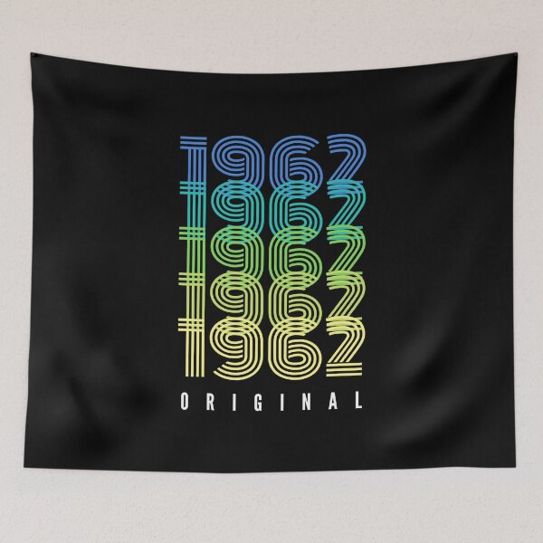 Aperçu de l'œuvre Né(e) en 1962 - Cadeau d'anniversaire 1962 - Original 1962 créée et vendue par DesignByLeo.