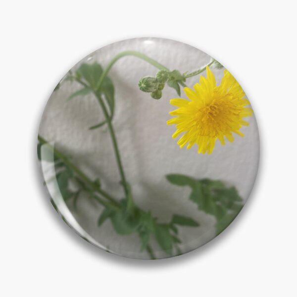 Aperçu de l'œuvre Ambiance estivale avec des fleurs jaunes créée et vendue par VolcanicDesign.