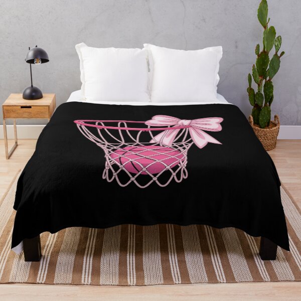 Artikelvorschau, Sportlicher Basketballkorb mit rosa Schleife für Athleten entworfen und verkauft von DetroitMug.