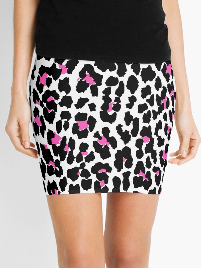 Pink animal 2024 print mini skirt