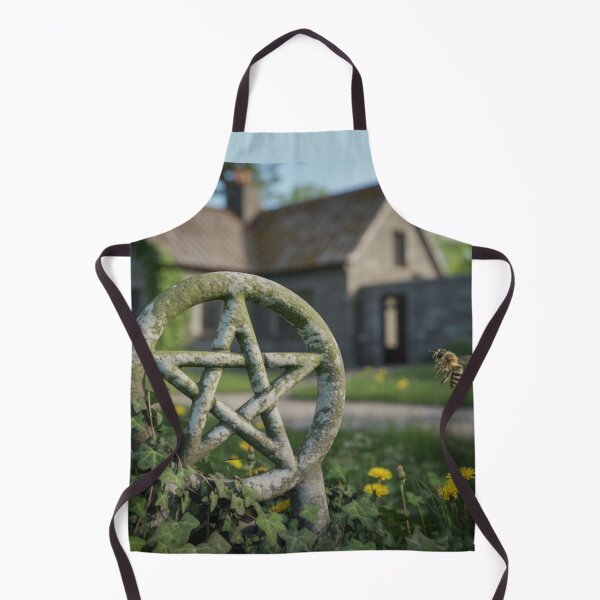 Item preview, Bee at the Pentacle Wardstone designed and sold by Kwandry.