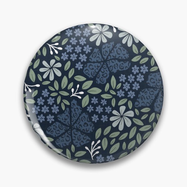 Artikelvorschau, Blaue Leopardenblumen vor dunklem Hintergrund entworfen und verkauft von SaltyCoveStudio.