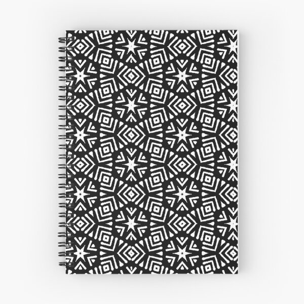 Aperçu de l'œuvre African Print Noir et blanc créée et vendue par Studio CB.