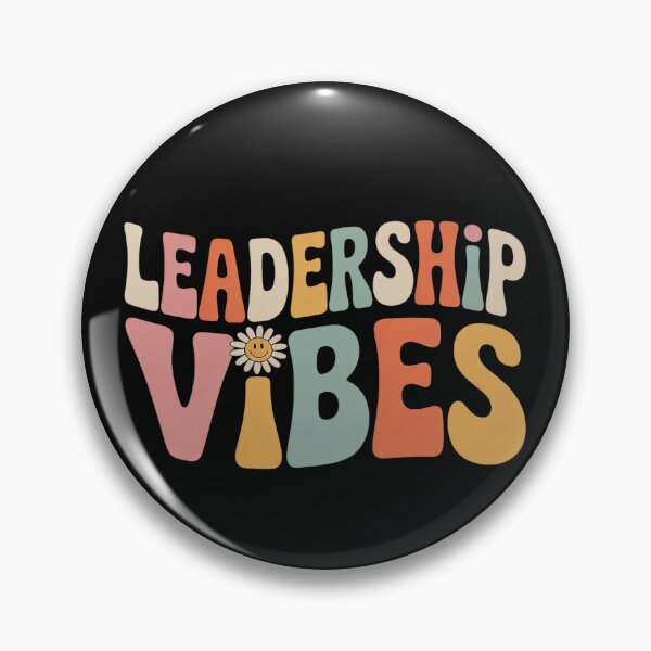 Artikelvorschau, Lehrer-Shirt mit Führungs-Vibes für den ersten Schultag entworfen und verkauft von LegendsArt75.