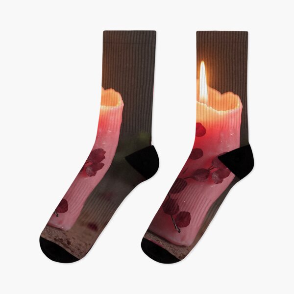 Artikelvorschau, Rosa Kerze mit Pflanzenverzierungen im Kirschblütenaussehen entworfen und verkauft von Mianku | Für das Leben.