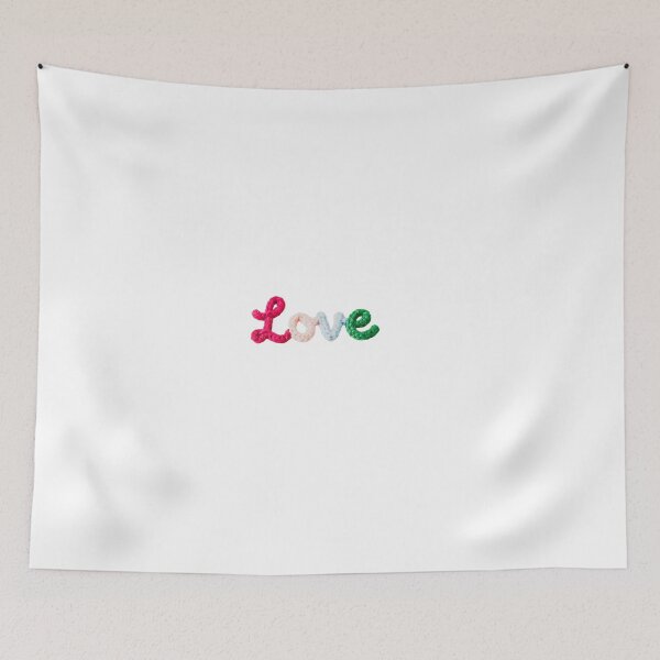 Artikelvorschau, Gemütlich gestrickter „Love“-Schriftzug mit Metallicgarn – süßes Geschenk zum Valentinstag oder einfach so entworfen und verkauft von disenokart.