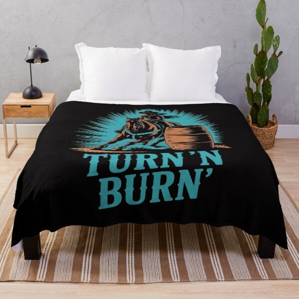 Artikelvorschau, Barrel Racer Turn and Burn Barrel Racing Rodeo Cowgirl entworfen und verkauft von Silicula.