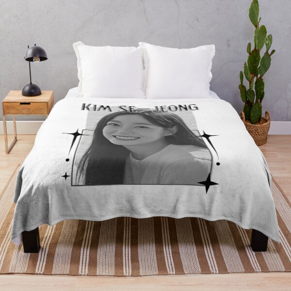Item preview, Kim Se-jeong Korean actress K-drama Korean drama artr Scrapbook Collage Cozy Y2K Vintage Design designed and sold by HELL0WBELLO.