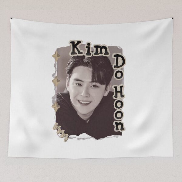 Artikelvorschau, Kim Do-hoon, koreanischer Schauspieler, K-Drama-Fanart, Unterhaltung, asiatischer Schauspieler, Scrapbook-Collage, gemütliches Y2K-Vintage-Design entworfen und verkauft von HELL0WBELLO.