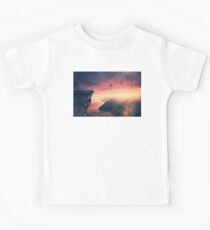 purple sunset silence Kids Tee