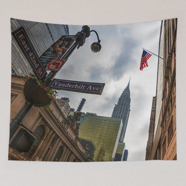 Item preview, Horizonte de la ciudad de Nueva York con el edificio Chrysler designed and sold by Paul Thompson Photography.