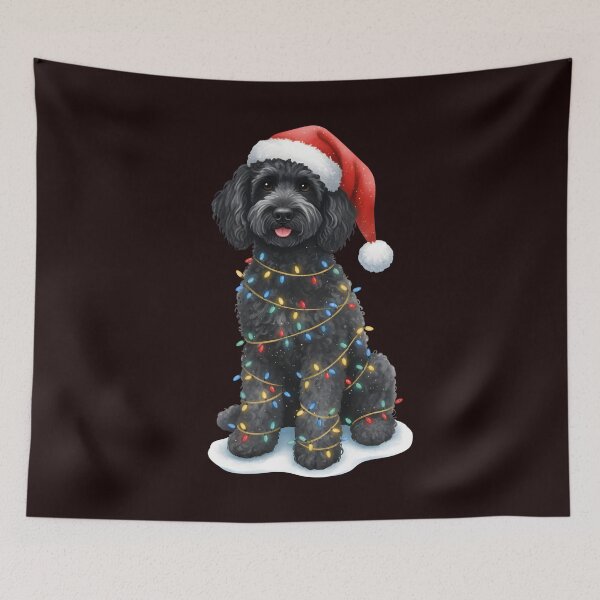 Artikelvorschau, Weihnachtlicher schwarzer Doodle, Weihnachtsgeschenk für Hundeliebhaber, Weihnachtsgeschenk für Hundemama, schwarzer Doodle, Doodle-Mama, Winterhund entworfen und verkauft von DesignDenDo ⭐⭐⭐⭐⭐.