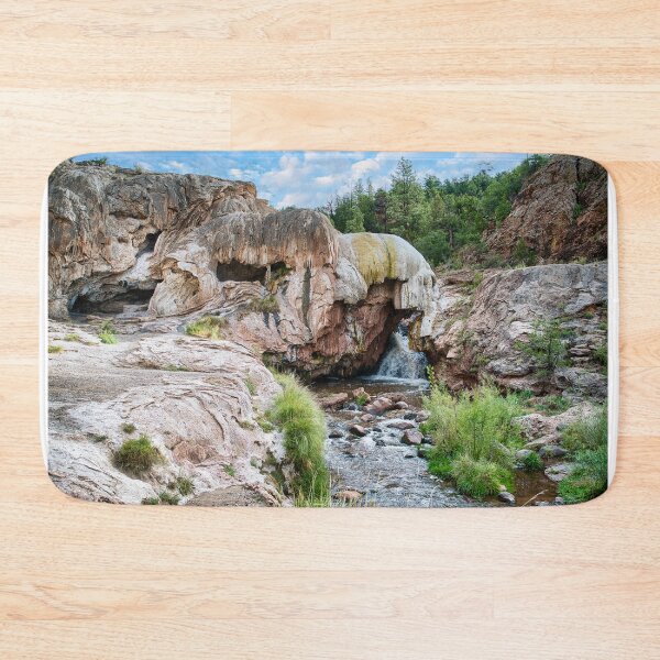 Artikelvorschau, Soda-Staudamm in Jemez Springs entworfen und verkauft von Cathy Jones.