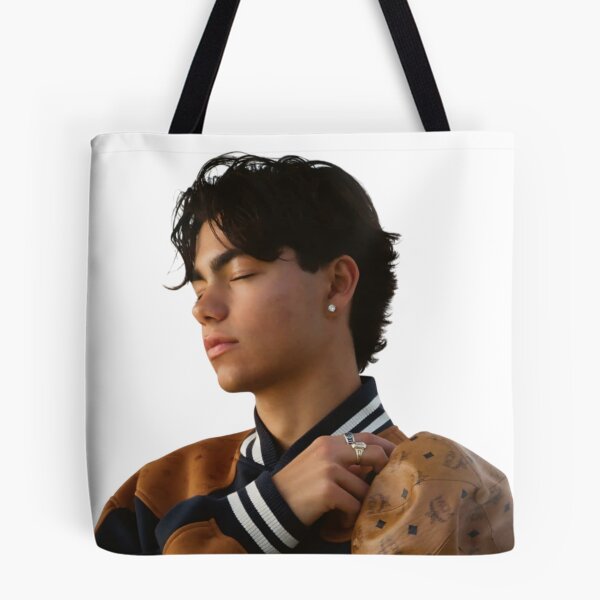 Artikelvorschau, Malachi Barton Merchandise: Sticker-Sets, Spiralhefte, Poster, Notizbücher mit Hardcover, Tassen, Tragetaschen etc. | Pinterest | Ästhetisches Malachi Barton Merchandise / Fan-Art entworfen und verkauft von TeenLake.