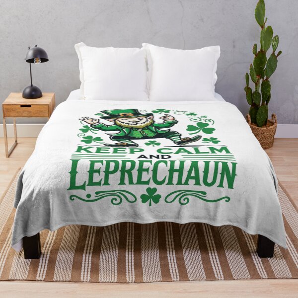 Artikelvorschau, Keep Calm And Leprechaun St Patrick's Outfit entworfen und verkauft von LuminOrb.
