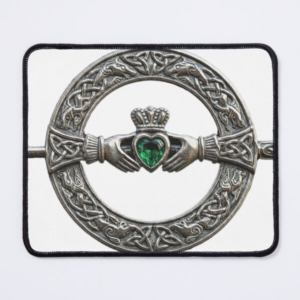 Item preview, Bróitse Tara Claddagh le Designbywhacky designed and sold by designbywhacky.