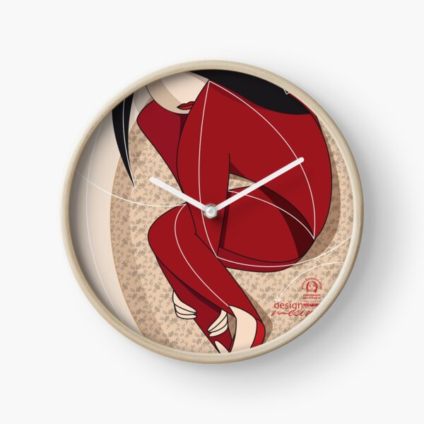 Training figurative dance Clock
