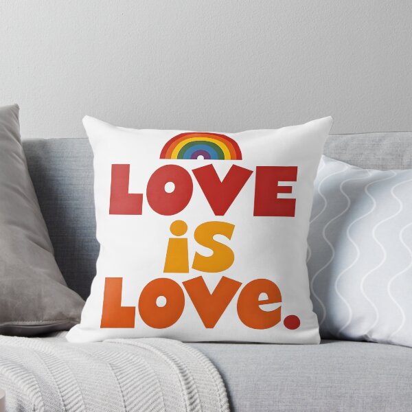 Artikelvorschau, Fette Retro-Regenbogen-Typografie „Love Is Love“ entworfen und verkauft von Wear2Transform.