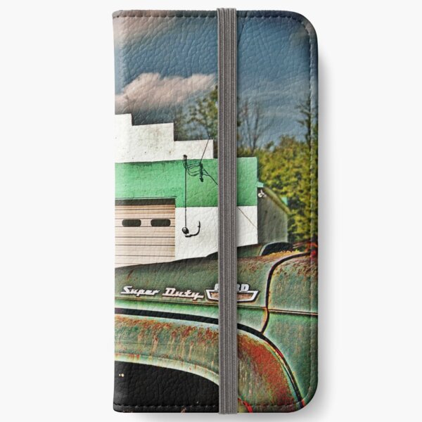 Fill'r Up iPhone Wallet