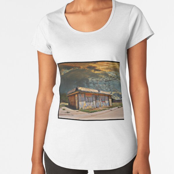 Jackson Mississippi Sky looms over McLean Texas Premium Scoop T-Shirt