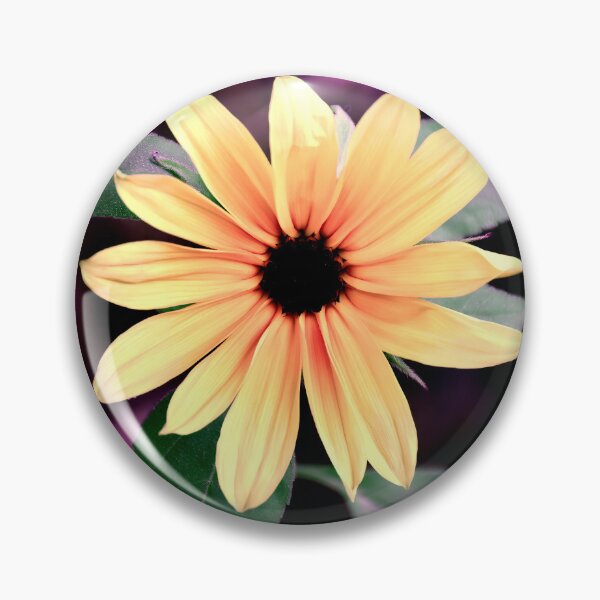 Artikelvorschau, Sonnenblume - Lebendige Blumenfotografie – Die Blüte der Natur in voller Farbe entworfen und verkauft von EmiBarDesign.