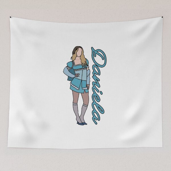 Artikelvorschau, Daniela Soft ist eine starke Silhouette entworfen und verkauft von artshlyn.