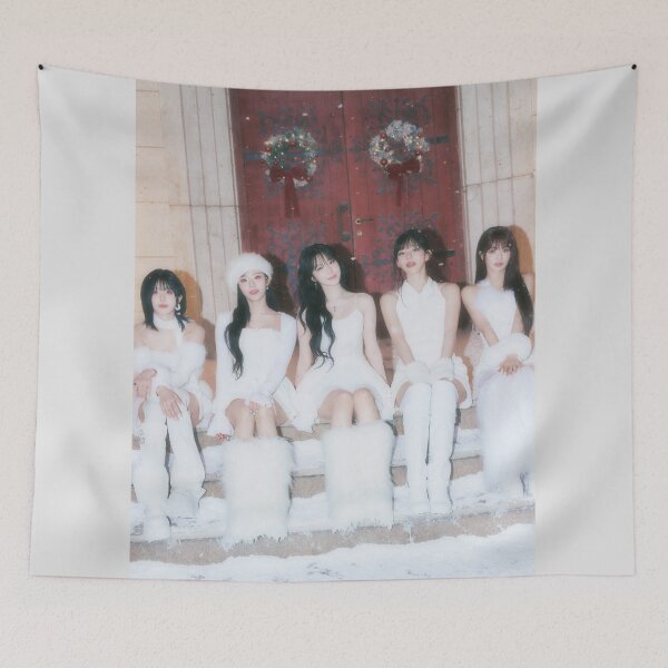 Item preview, fromis9 designed and sold by looplandger.