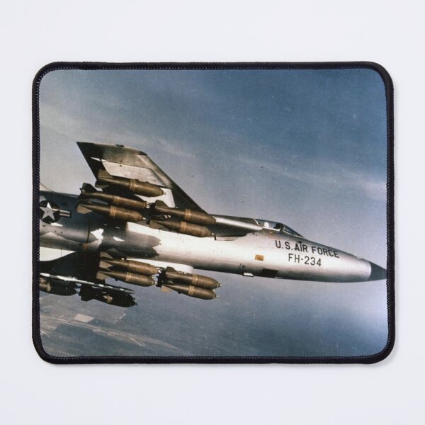 Artikelvorschau, F-105 entworfen und verkauft von Mars Outpost Outfitters.