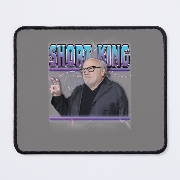 Artikelvorschau, SHORT-KING-DEVITO-SHIRT entworfen und verkauft von AtaliaaKlim.