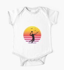 Volleyball-Retro-Sonnenuntergang, #volleyball Baby Body Kurzarm
