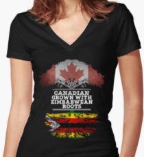 Kanadisches gewachsenes mit simbabwischem Wurzel-Geschenk für Simbabwe von Simbabwe - Simbabwe-Flagge in den Wurzeln Shirt mit V-Ausschnitt