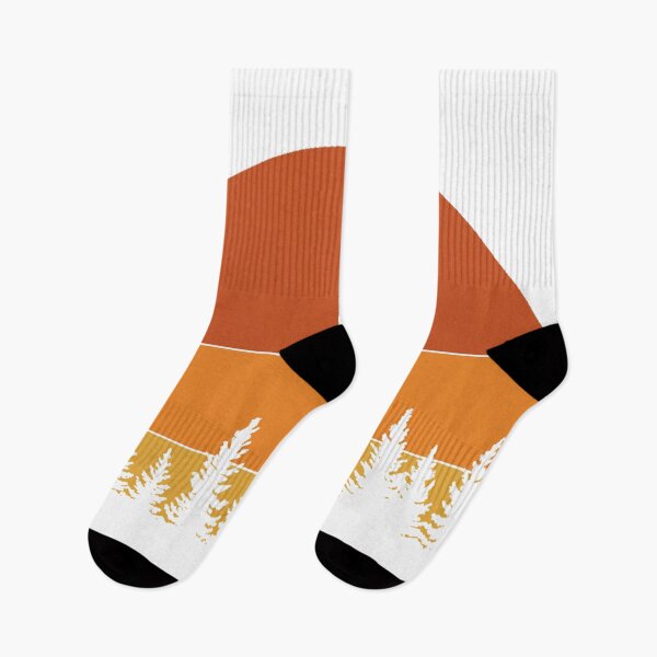 Artikelvorschau, Moderner Sonnenuntergangskreis mit Kiefern | Minimalistisches Vektor-Naturemblem | Klares Retro-Sonnendesign entworfen und verkauft von Majestical-plus.