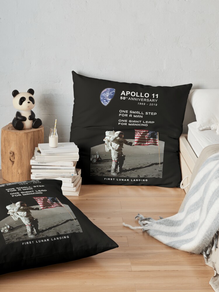 Alternative Ansicht von Apollo 11-50. Jahrestag 1969-2019, Mondlandung, Moon.Space Bodenkissen