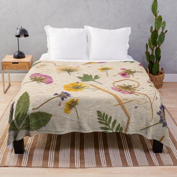Artikelvorschau, Herbariumpapier für Wildblumen entworfen und verkauft von Kaleidoscope Print.