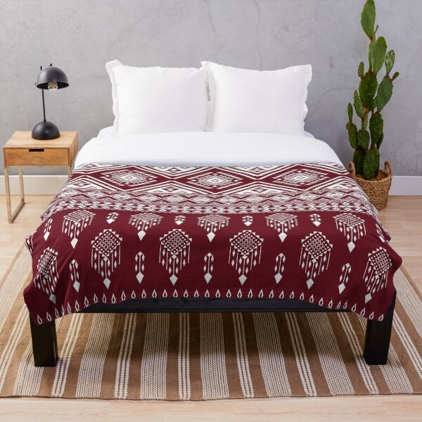 Artikelvorschau, Tief kastanienbraunes geometrisches Muster des Hmong-Stammes entworfen und verkauft von Modular Prints.