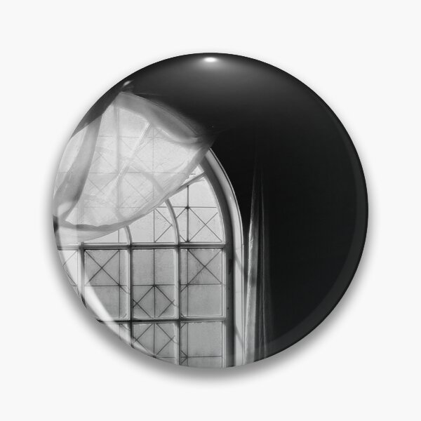 Artikelvorschau, Bogenfenster Monochrom Nr. 2 entworfen und verkauft von Wayne King.